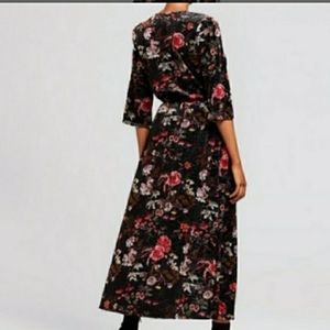 Xhilaration Crushed Velvet Floral Duster